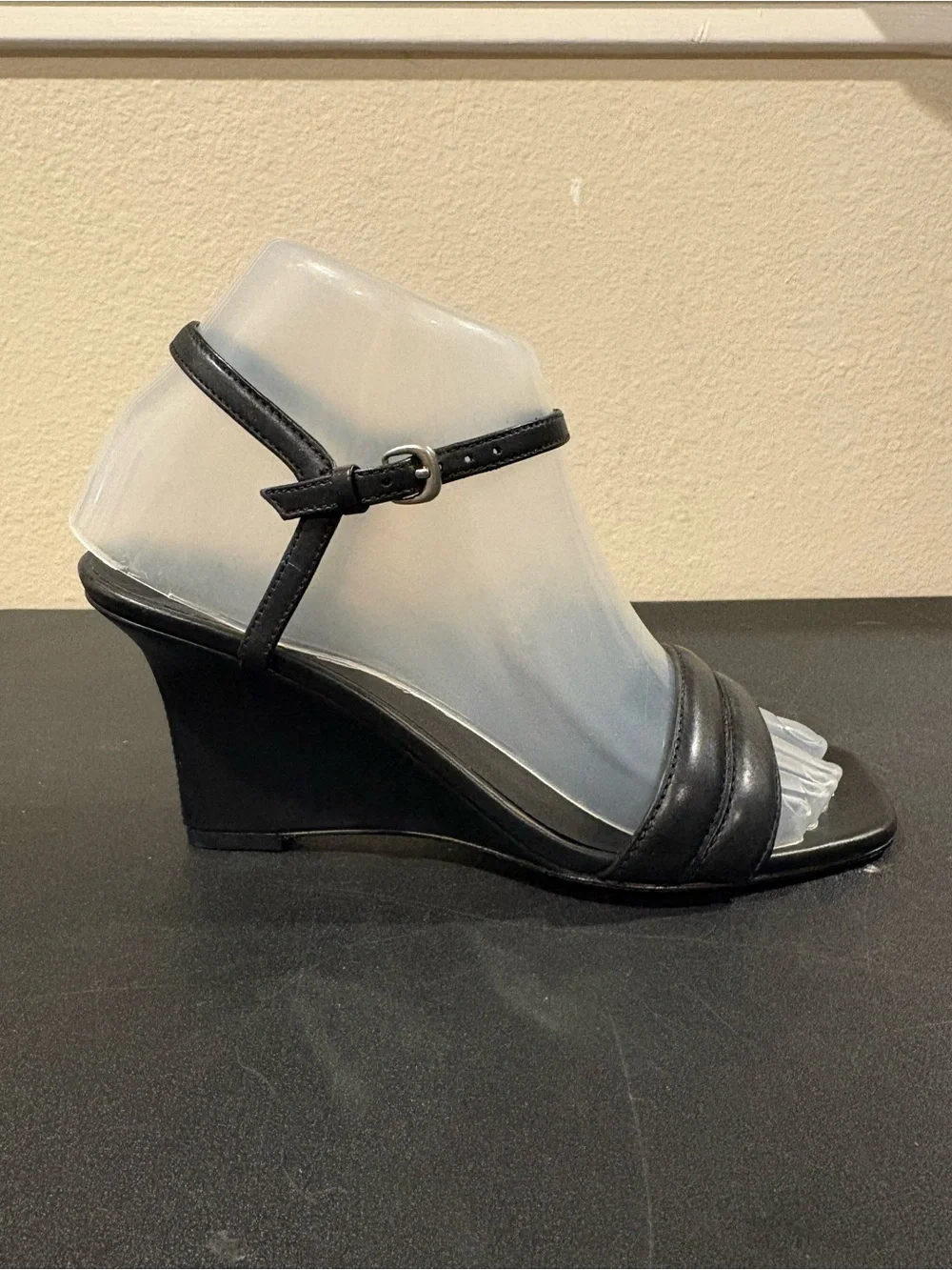 Vince Camuto Women's Black Leather Strappy Ankle Strap Open Toe Heels 6M EUR 36